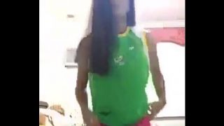 Nagsariling-sikap si ate