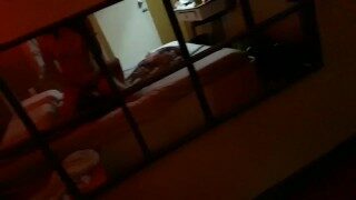 Pinay sarap na sarap magpakaen ng